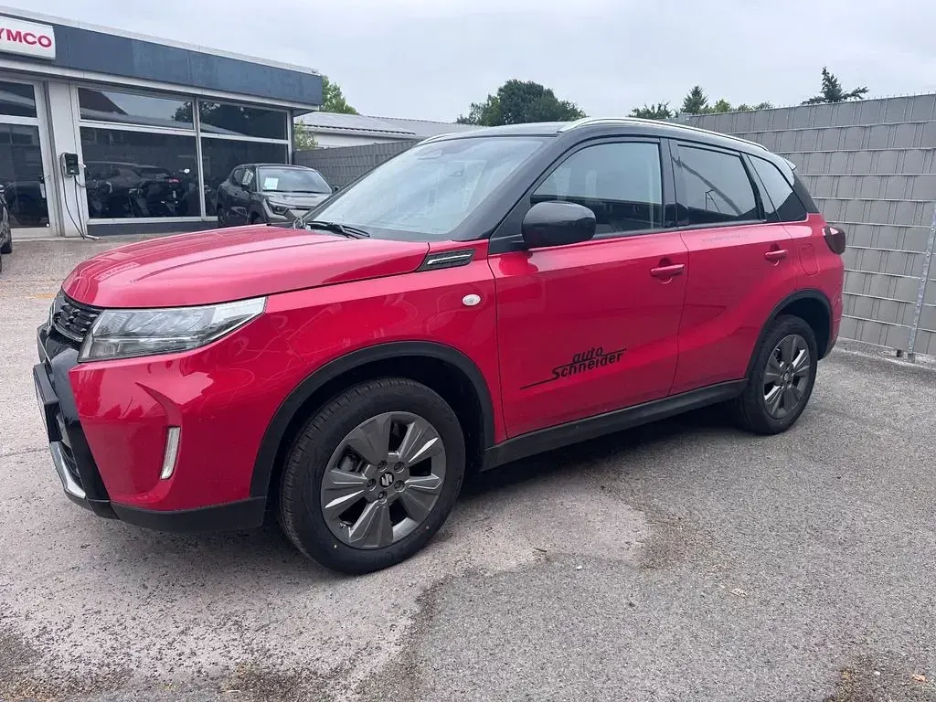 Gebraucht Suzuki Vitara Comfort 109 PS (80 kW) 2025 Rot SUV