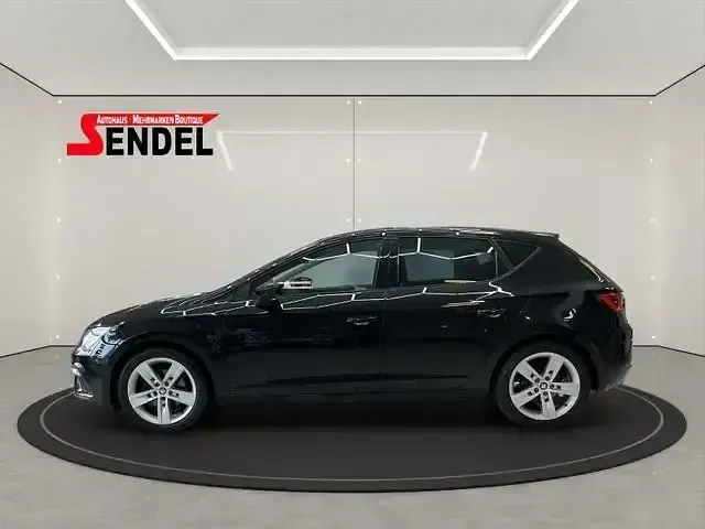 Używany Seat Leon FR 125 KM (91 kW) 2018 Czarny Sedan/Limuzyna