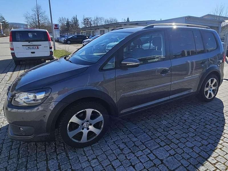 Gebraucht VW Touran Cross 140 PS (102 kW) 2012 Pepper grey metallic Van / Kleinbus