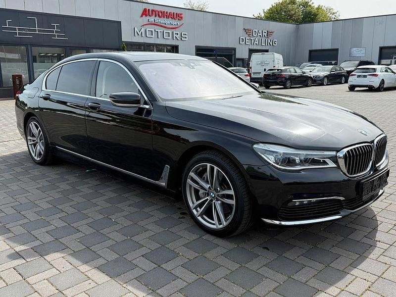 Gebraucht BMW 730 Performance 265 PS (194 kW) 2019 Schwarz Limousine