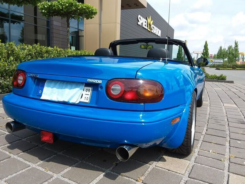 Gebraucht Mazda MX5 116 PS (85 kW) 1990 Blau Cabrio
