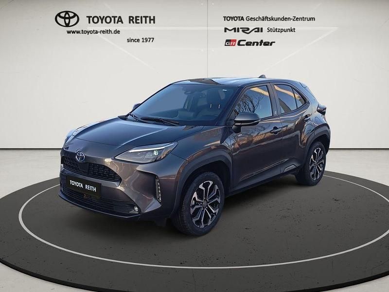 Gebraucht Toyota Yaris Hybrid Connect Style 116 PS (85 kW) 2023 Marlingrau metallic Limousine