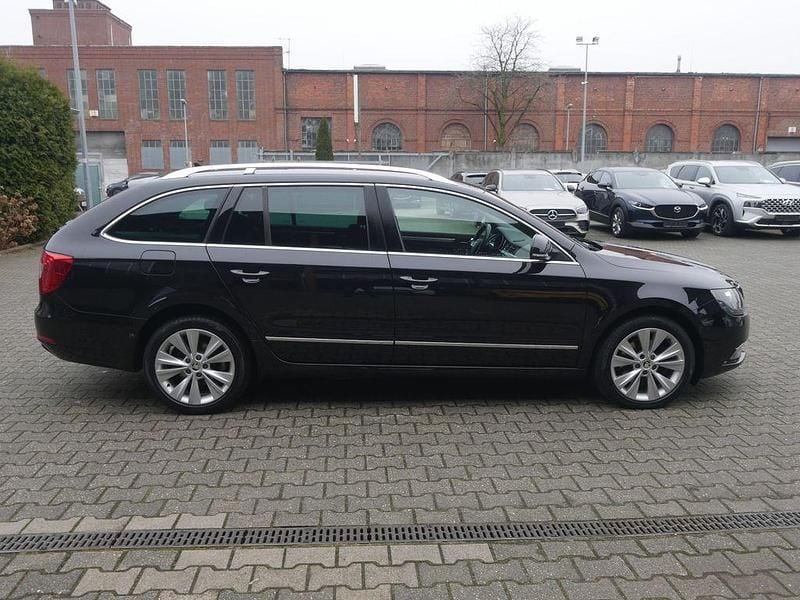 Gebraucht Skoda Superb 170 PS (125 kW) 2014 Schwarz Kombi