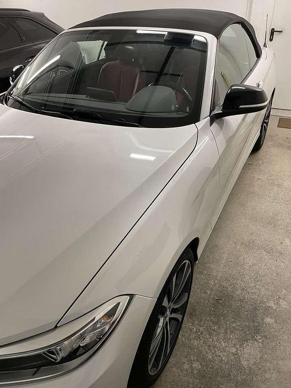 Weiß Gebraucht 2015 BMW 220 Sport Line Cabrio | 17.750 € (Teuer) - Bild 1/4