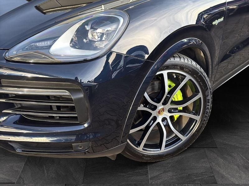 Second-hand Porsche Cayenne Chrono 340 CP (250 kW) 2020 Albastru SUV
