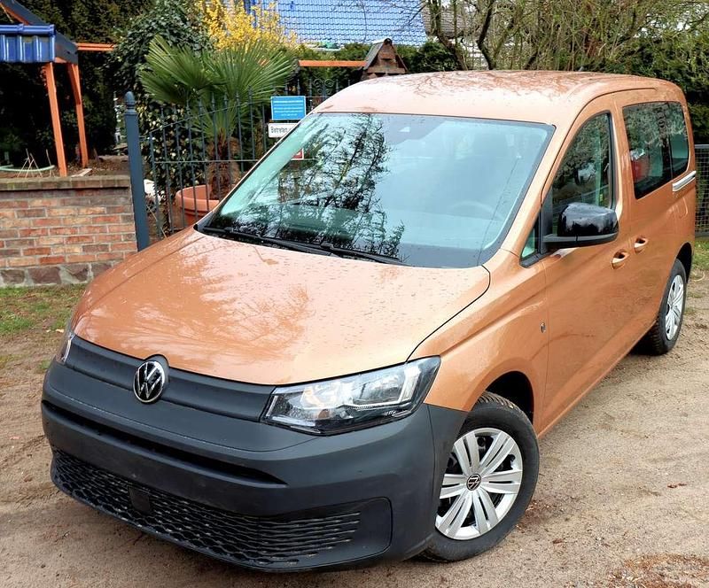 Gebraucht VW Caddy 116 PS (85 kW) 2023 Bronze Van / Kleinbus