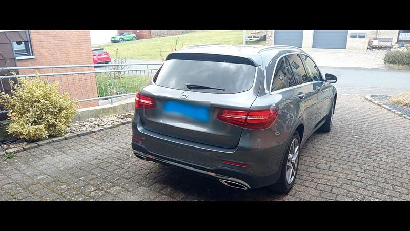 Gebraucht Mercedes GLC250 AMG 204 PS (150 kW) 2016 Grau SUV