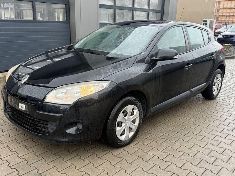Gebraucht Renault Mégane 101 PS (74 kW) 2011 Schwarz Limousine