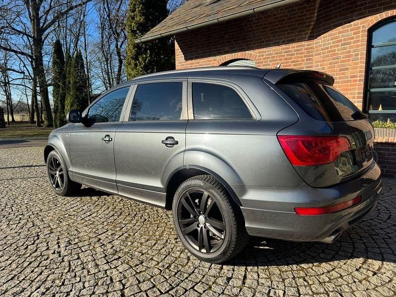 Gebraucht Audi Q7 S-Line 239 PS (175 kW) 2011 Grau SUV