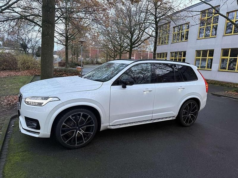 Weiß Gebraucht 2022 Volvo XC90 R-Design SUV | 42.200 € (Guter Preis) - Bild 1/4