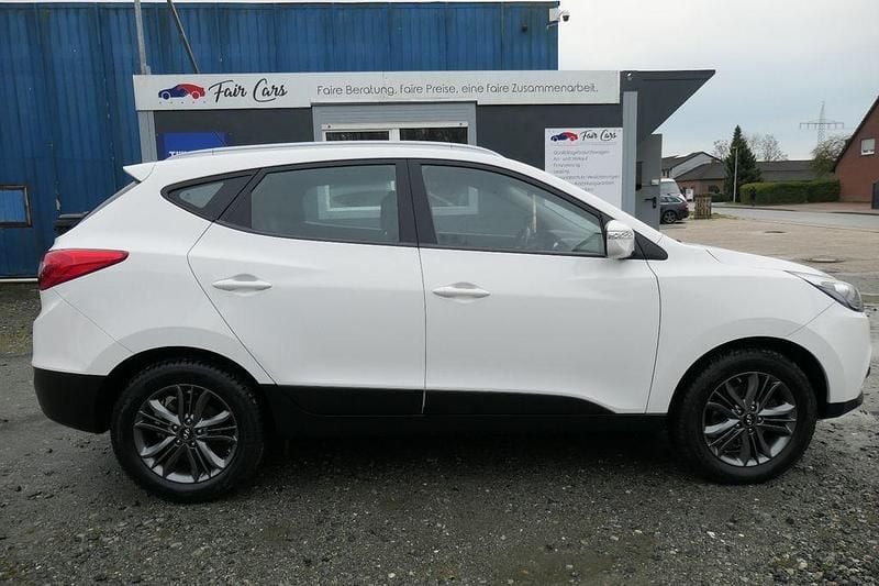 Gebraucht Hyundai ix35 Edition 135 PS (99 kW) 2015 Weiß SUV