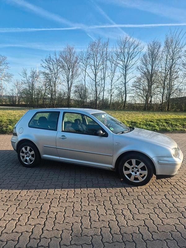Gebraucht VW Golf IV Edition 105 PS (77 kW) 2002 Silber Limousine
