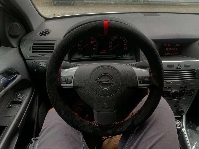 Gebraucht 2009 Opel Astra GTC Coupé | 3.400 € (Fairer Preis) - Bild 1/4
