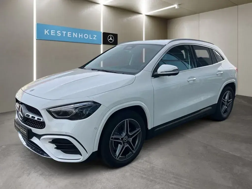 Gebraucht Mercedes GLA220 AMG 190 PS (139 kW) 2024 Weiß SUV