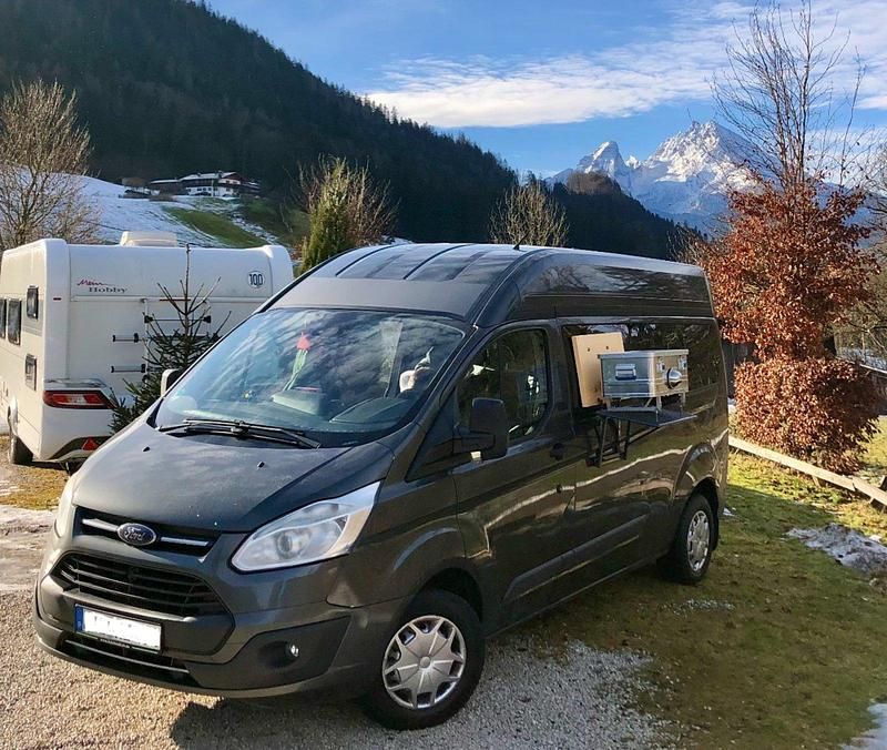 Grau Gebraucht 2017 Ford Transit Custom Van / Kleinbus | 23.900 € - Bild 1/4