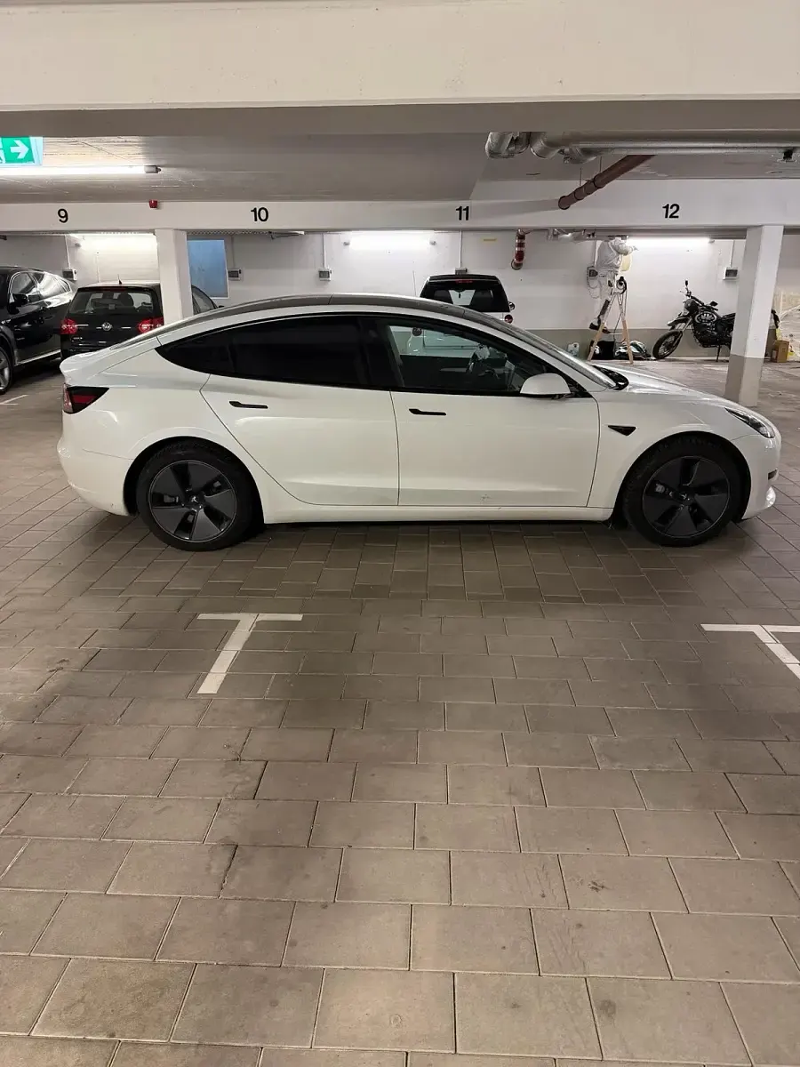 Gebraucht Tesla Model 3 239 kW (325 PS) 2022 Weiß Limousine