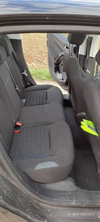 Gebraucht Peugeot 208 Active 92 PS (67 kW) 2012 Schwarz Kleinwagen