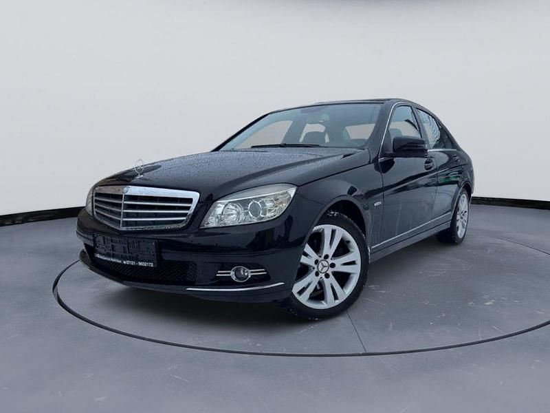Schwarz Gebraucht 2009 Mercedes C200 Limousine | 7.900 € (Fairer Preis) - Bild 1/4