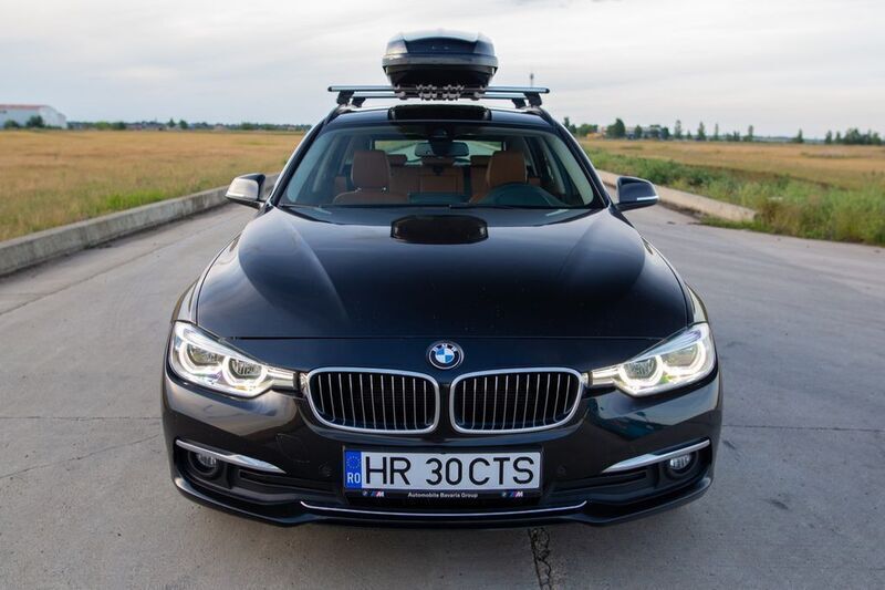 Schwarz Gebraucht 2017 BMW 318 Luxury Line Kombi | 12.800 € (Etwas zu teuer) - Bild 1/4