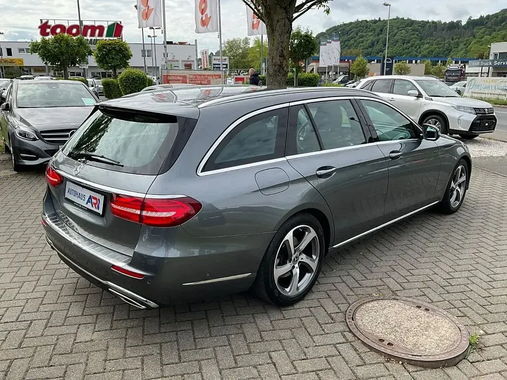 Second-hand Mercedes E200 Avantgarde 184 CP (135 kW) 2017 Gri Break