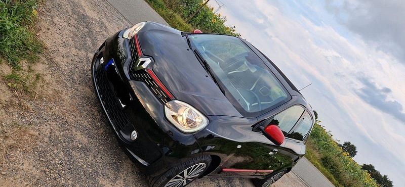 Gebraucht Renault Twingo 90 PS (66 kW) 2019 Schwarz Kleinwagen