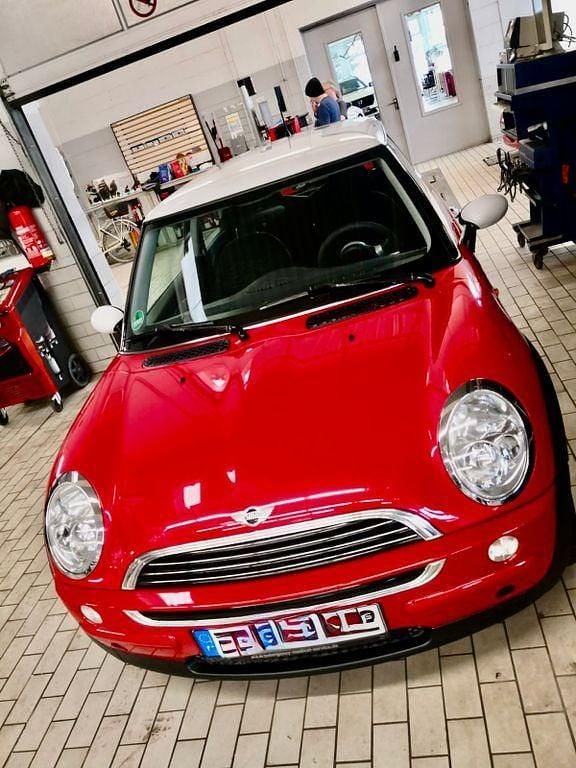 Usado Mini ONE 90 HP (66 kW) 2002 Vermelho Citadino