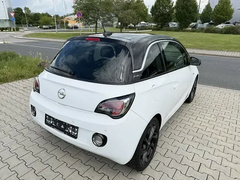 Gebraucht Opel Adam Slam 87 PS (63 kW) 2017 Schneeweiss/olympic/summit white Kleinwagen