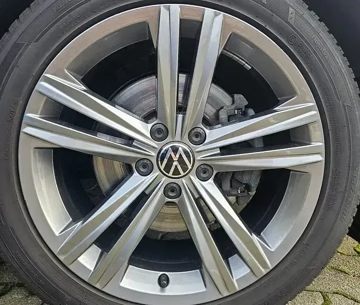 Gebraucht VW Arteon R-line 200 PS (147 kW) 2023 Silber Limousine