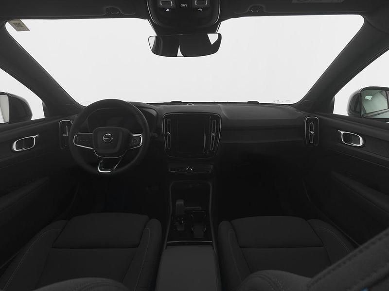 Gebraucht Volvo XC40 Core 169 kW (231 PS) 2023 Blau fjord blue / metallic SUV