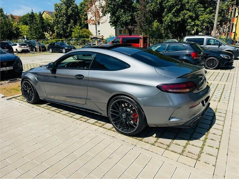Grau Gebraucht 2016 Mercedes C63S AMG AMG Coupé | 52.800 € - Bild 1/4
