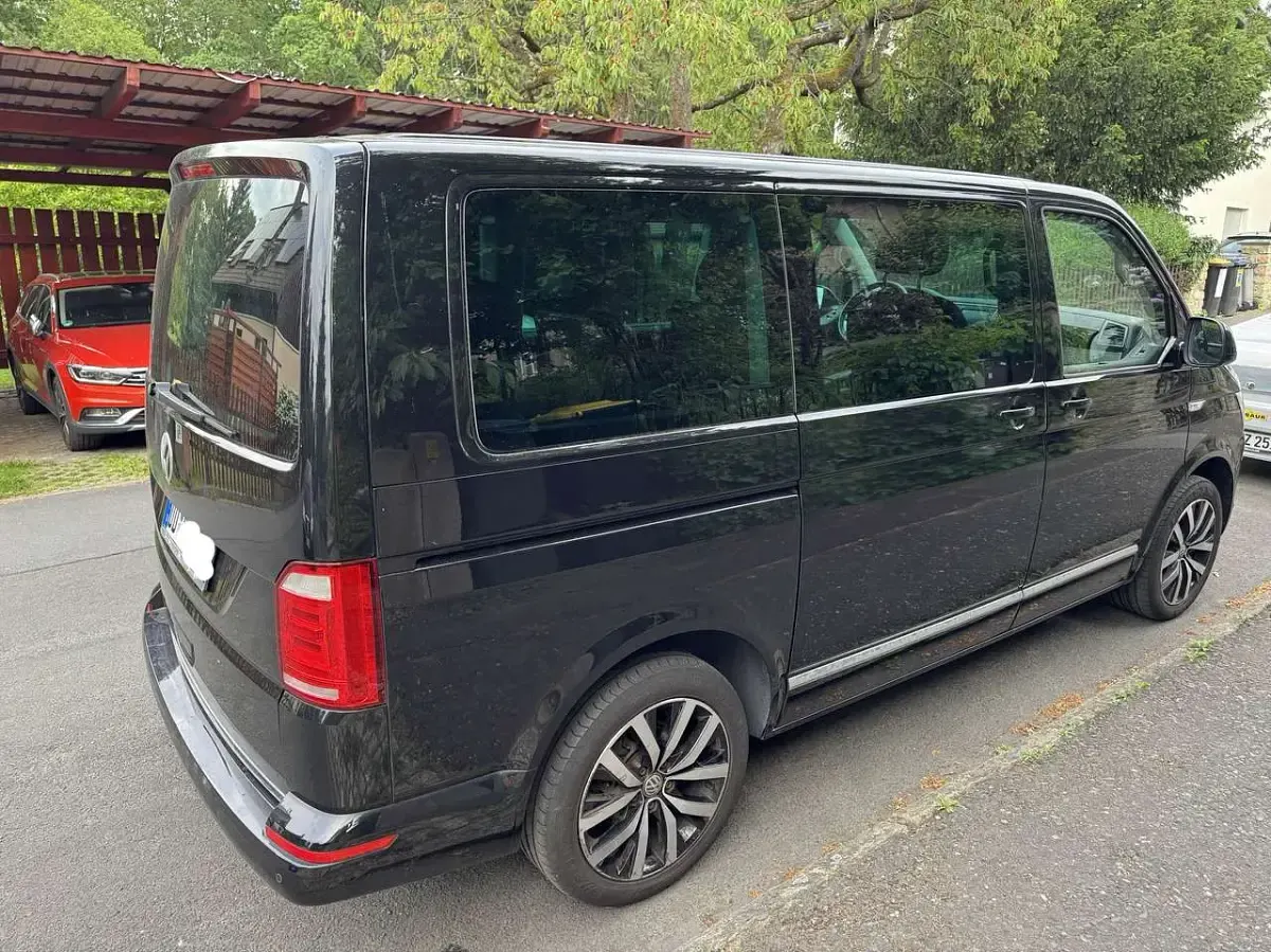 Gebraucht VW Multivan Highline 204 PS (150 kW) 2016 Schwarz Van / Kleinbus