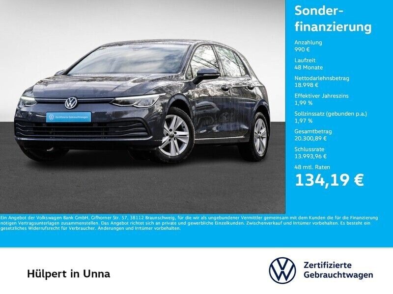Delfingrau metallic Gebraucht 2024 VW Golf VIII Life Limousine | 19.988 € (Superpreis) - Bild 1/4