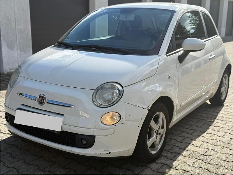 Weiß Gebraucht 2011 Fiat 500 Kleinwagen | 2.600 € (Superpreis) - Bild 1/4