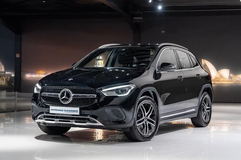 Schwarz Gebraucht 2021 Mercedes GLA220 SUV | 34.980 € (Superpreis) - Bild 1/4