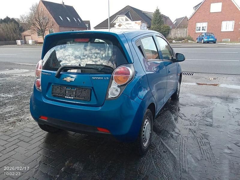 Gebraucht Chevrolet Spark LS 68 PS (50 kW) 2011 Blau Kleinwagen
