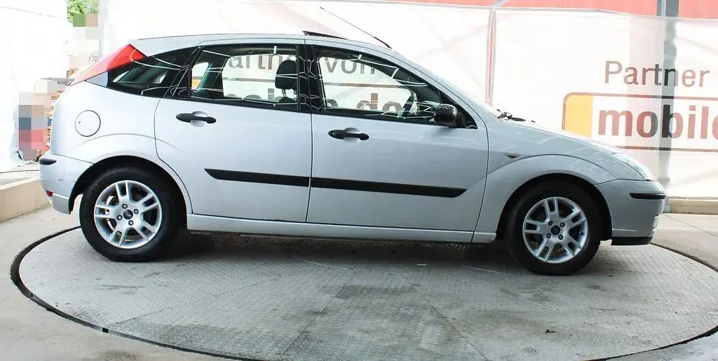 Second-hand Ford Focus 116 CP (85 kW) 2003 Gri Berlinǎ