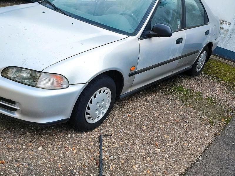 Gebraucht Honda Civic 90 PS (66 kW) 1992 Silber Limousine