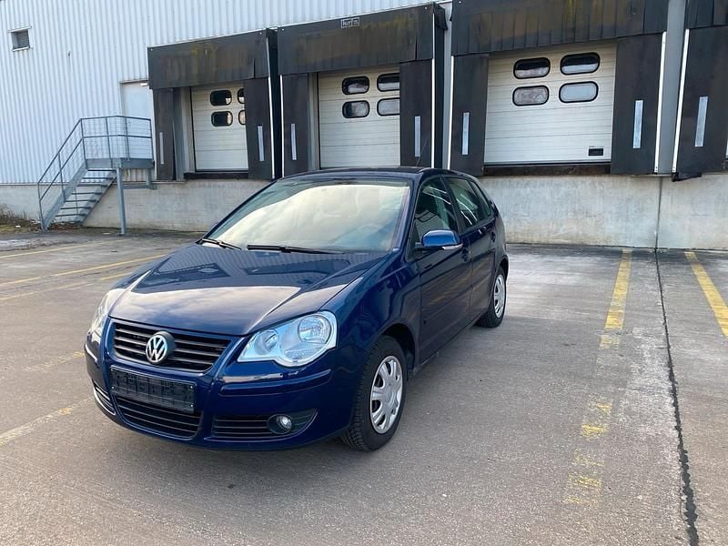 Blau Gebraucht 2006 VW Polo Limousine | 1.600 € (Superpreis) - Bild 1/4