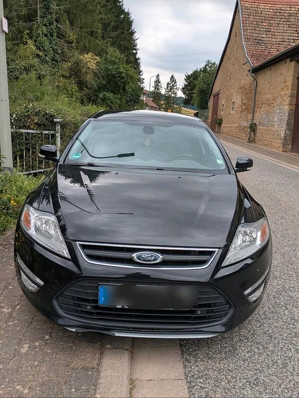 Schwarz Gebraucht 2012 Ford Mondeo Limousine | 3.000 € (Fairer Preis) - Bild 1/4