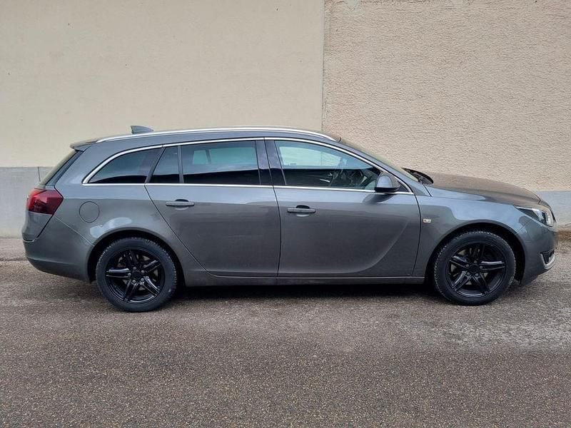 Gebraucht Opel Insignia Innovation 170 PS (125 kW) 2017 Grau Kombi