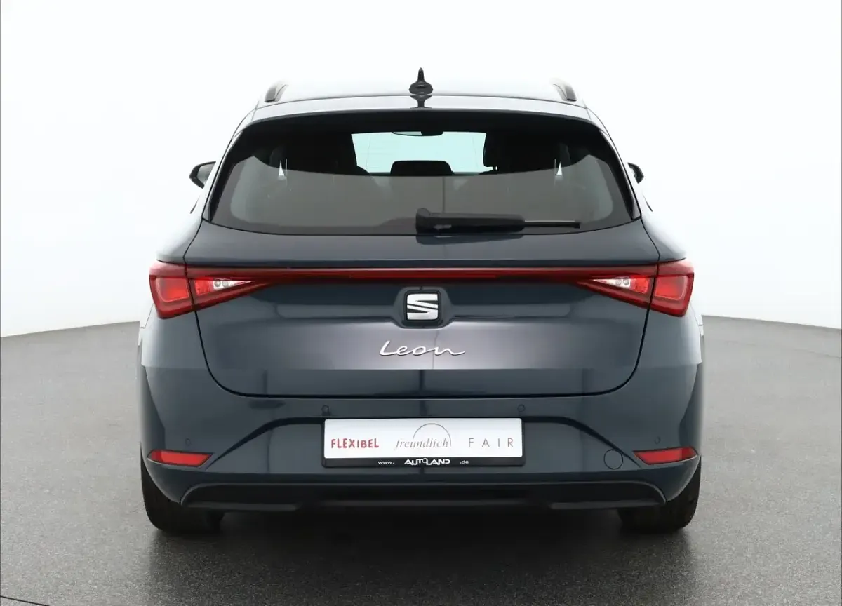 Neu Seat Leon ST 116 PS (85 kW) 2026 Blau Kombi