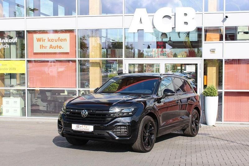 Schwarz Gebraucht 2021 VW Touareg R-line SUV | 56.900 € (Teuer) - Bild 1/4