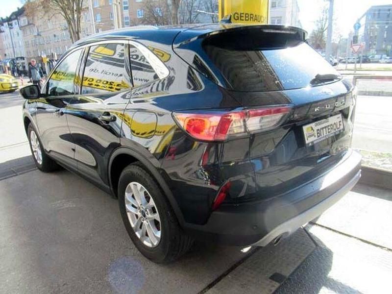 Gebraucht Ford Kuga 224 PS (164 kW) 2022 Schwarz SUV