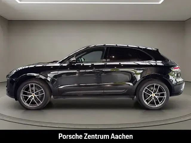 Gebraucht Porsche Macan 265 PS (194 kW) 2024 Schwarz SUV
