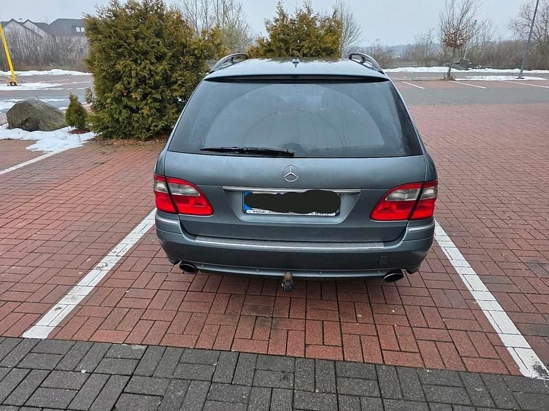 Gebraucht Mercedes E320 2007 Grau Kombi