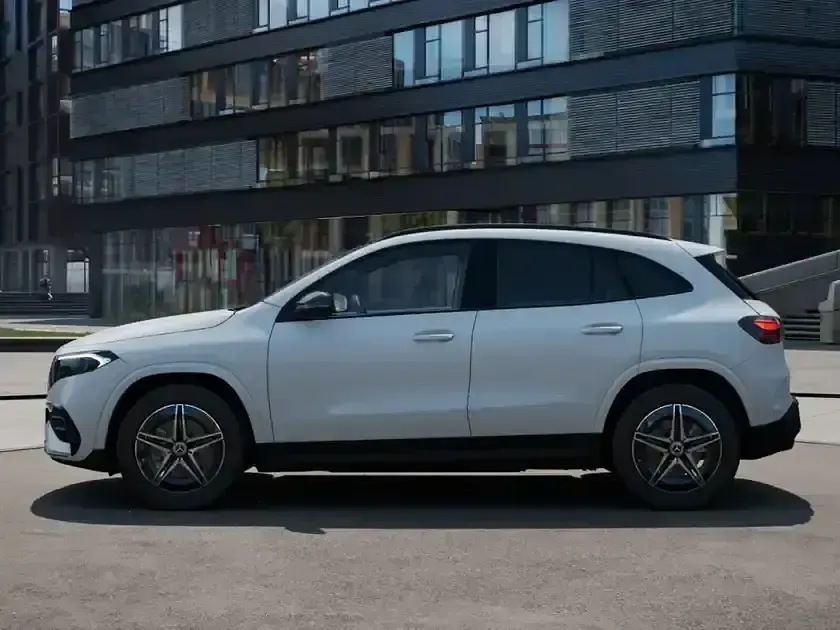 Gebraucht Mercedes EQA300 AMG 167 kW (228 PS) 2025 Weiss unilack polarweiß SUV