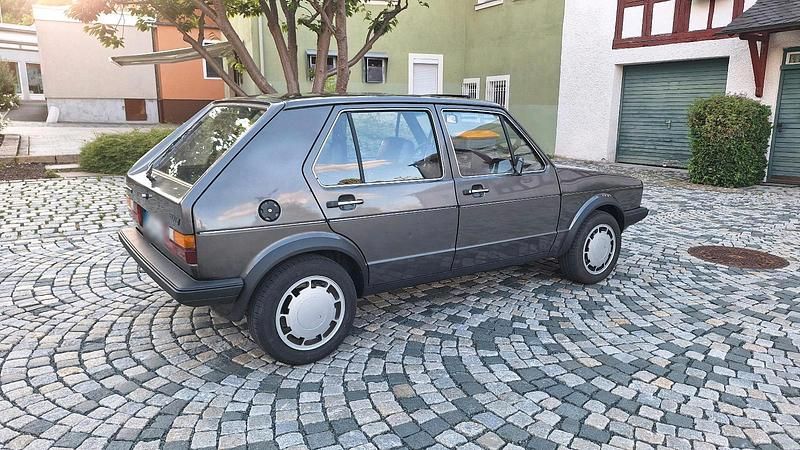 Gebraucht VW Golf I 55 PS (40 kW) 1982 Grau Kleinwagen