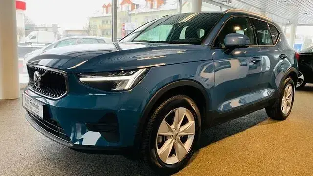 Gebraucht Volvo XC40 163 PS (119 kW) 2025 Blau SUV