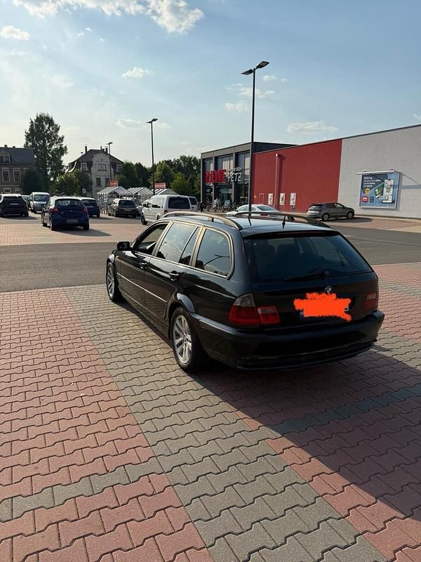 Gebraucht BMW 320 M Sport 150 PS (110 kW) 2002 Schwarz Kombi