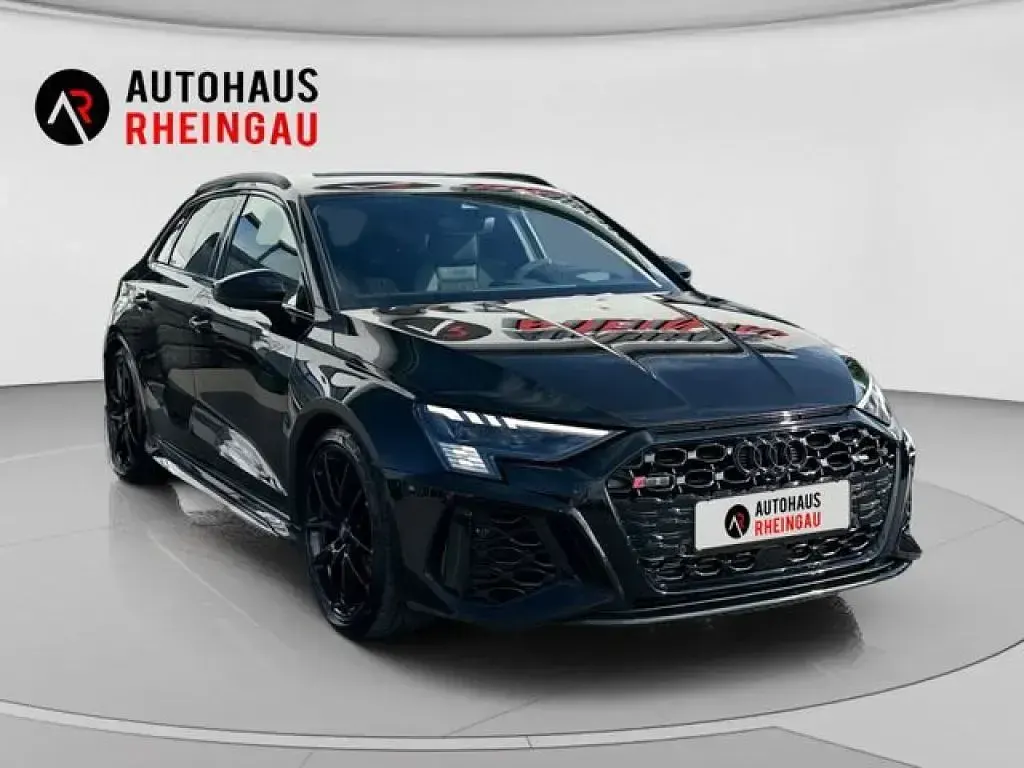 Gebraucht Audi RS3 Sport 400 PS (294 kW) 2024 Schwarz Limousine